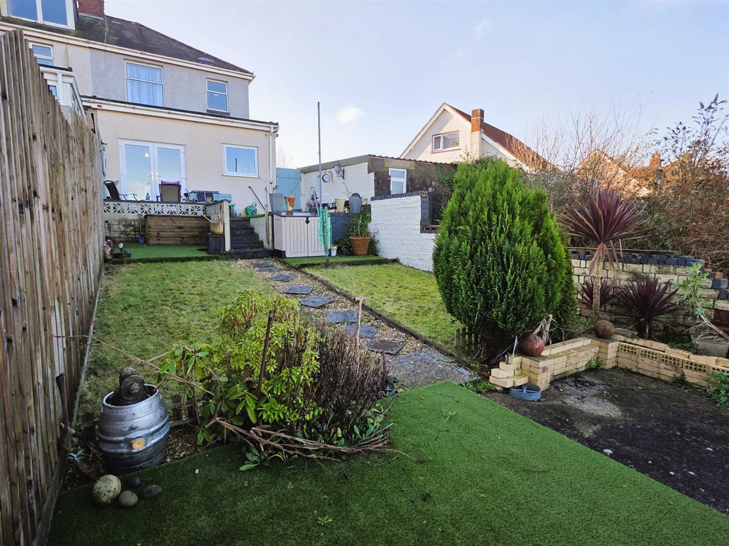 Stebonheath Terrace, Llanelli, SA15 1NE